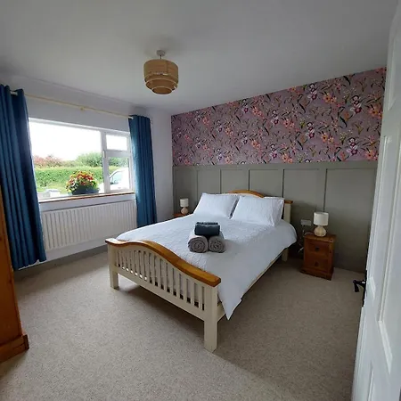 بيت للعطل Newtown Kilmihil